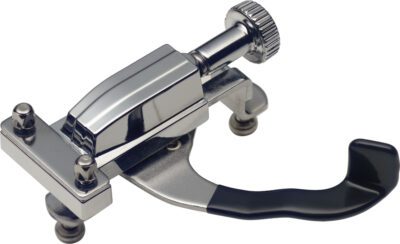 Stagg SM-30, napínák strunění