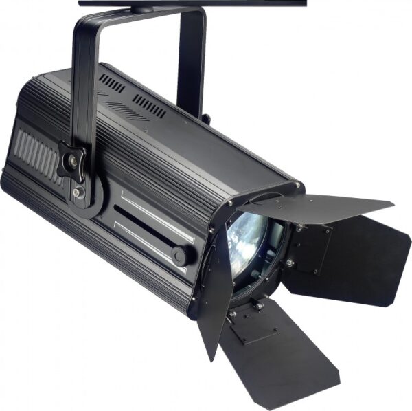 Stagg SLW200Z divadelní spot, 1x200W COB 3200K DMX, 25 - 50,  černý