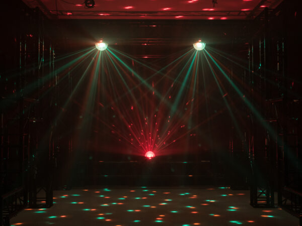 Eurolite LED Half Ball 6x 1W RGBAW DMX, paprskový efekt - Image 2