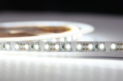 LED páska SMD3528, studená bílá, 12V, 1m, 120 LED/m