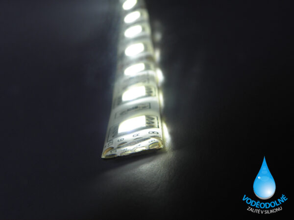 LED páska SMD5050, studená bílá, 12V, 1m, IP54, 60 LED/m