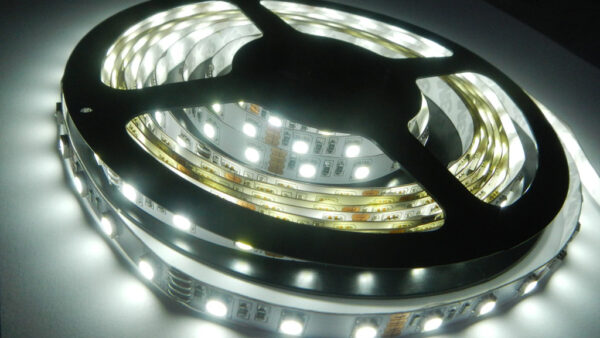 LED páska SMD5050, studená bílá, 12V, 1m, 60 LED/m