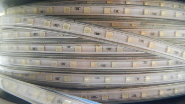 LED páska SMD5050, RGB, AC220V, 60 LED/m, IP65, cena/1m, balení 50m