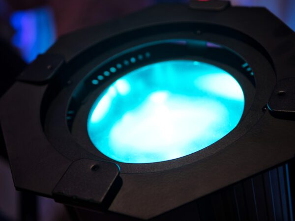 EUROLITE LED PFE-200 3000K Profile Spot - Image 4