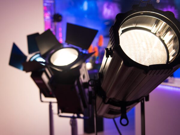 Eurolite LED THA-150F WW/Amber DMX divadelní reflektor - Image 8