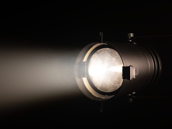 Eurolite LED PAR-64 COB 3000K 100W Zoom bk - Image 6