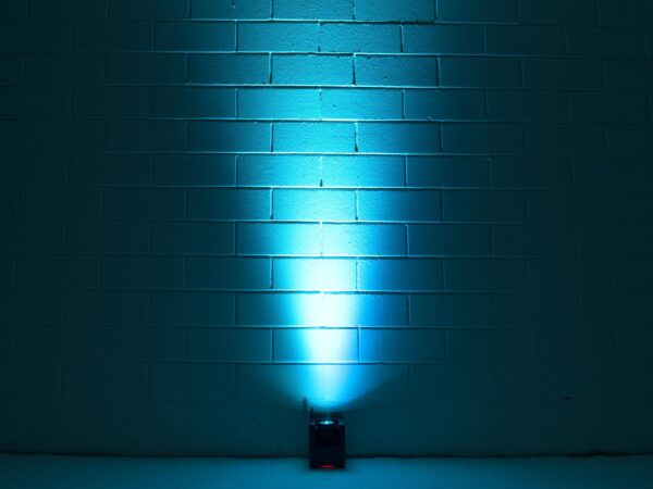 Eurolite LED hlavice AKKU 1x15W QCL QuickDMX, IR, dobíjecí baterie - Image 8