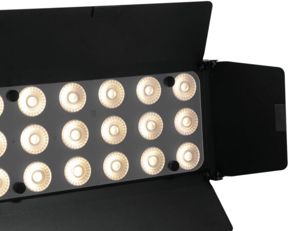 Eurolite LED CLS-18 QCL RGB/WW 18x7W, DMX - Image 5