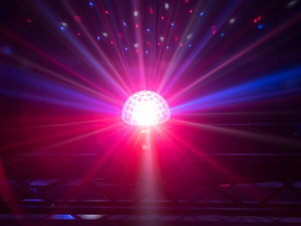 Eurolite LED Half Ball 6x 1W RGBAW DMX, paprskový efekt - Image 6