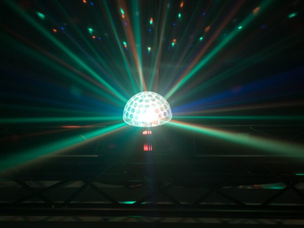Eurolite LED Half Ball 6x 1W RGBAW DMX, paprskový efekt - Image 7