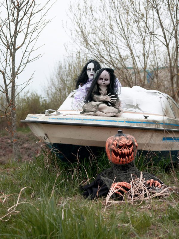 Halloween figurína plazící se dívky, 150cm - Image 8