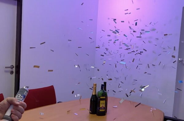 Párty konfety vystřelovací 20 cm, růžové - Image 2