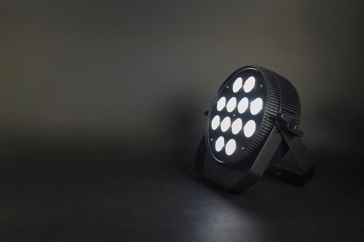Citronic MagicPAR-80B, LED PAR 12x 12W RGBWA/UV - Obrázek 7