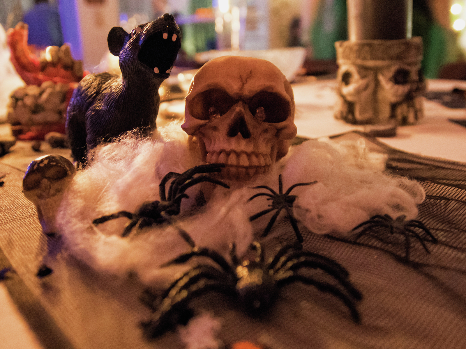 Halloween pavučina, 50 g, UV aktivní bílá - Obrázek 4