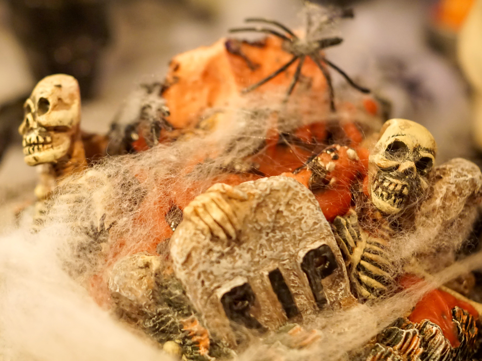 Halloween pavučina, 50 g, UV aktivní bílá - Obrázek 7