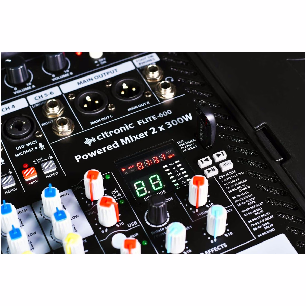 Citronic FLITE-600 aktivní mixážní pult 2x 300W, 2x UHF mikrofon, DSP efekty - Obrázek 6
