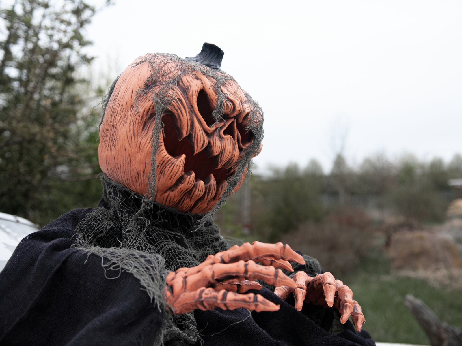 Halloween dýňové zombie torzo, 50 cm - Obrázek 7